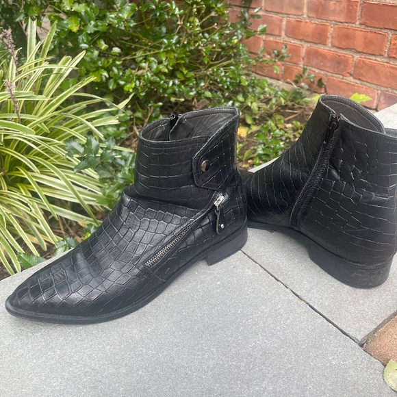 Napoleoni Italy Croc Embossed Leather Moto Zip Ankle Boots: Black - Picture 3 of 8